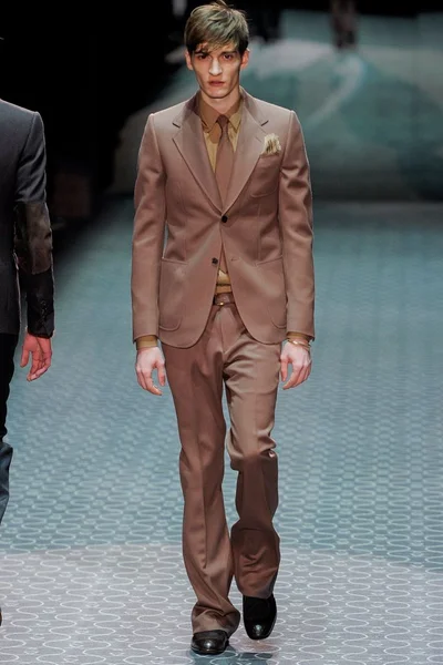 Look 36
